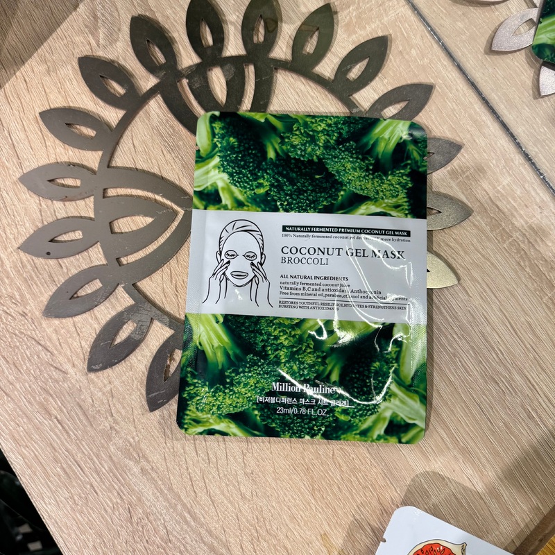 Million Pauline Coconut Gel Mask