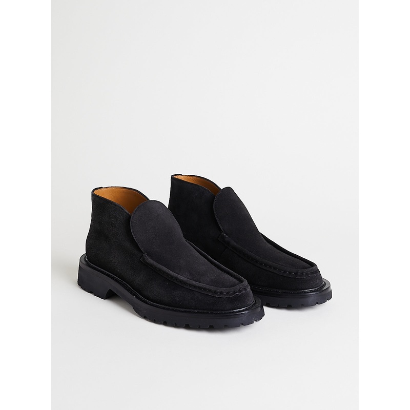 Mid Top Loafer in Black
