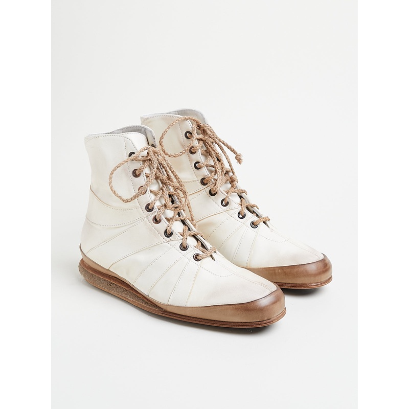 Oval Shape Leisure Shoes in Dirty Ivory