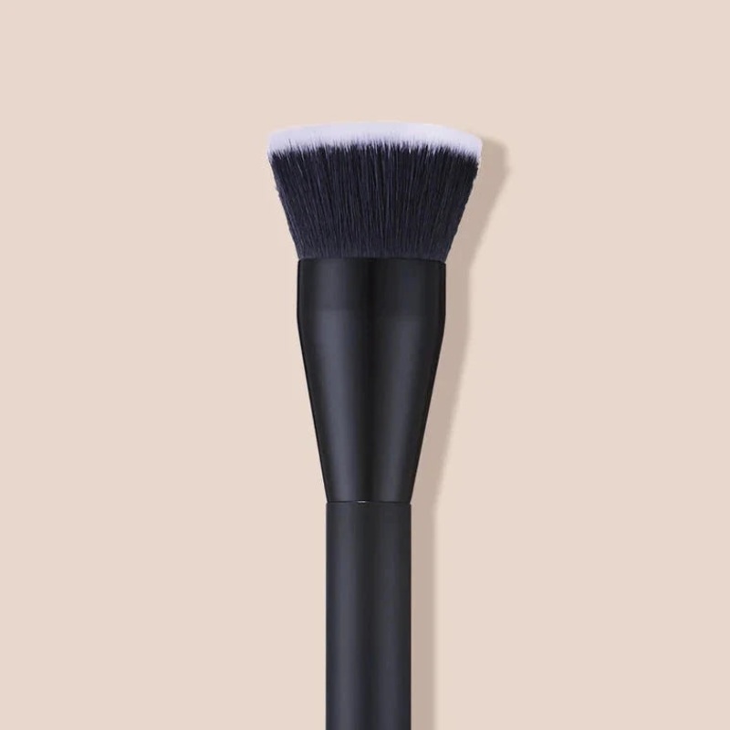 INIKA Organic | Flat Top Kabuki Brush – Puder / Make-up Pinsel