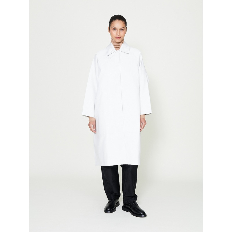 Carlyle Trench Mac in White