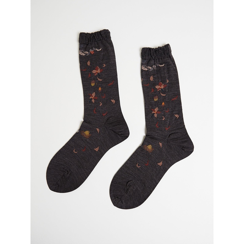 Wind & The Acorn Tree Socks in Dark Brown