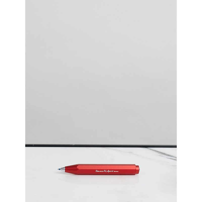 AL Sport Short Pencil in Deep Red