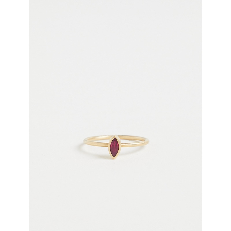 0.3ct Ruby Ring in 18k Yellow Gold