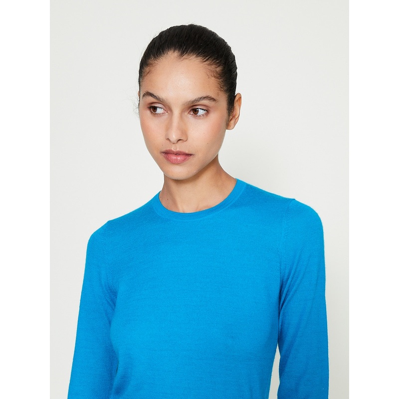 Long Sleeve T-Shirt in Electric Blue