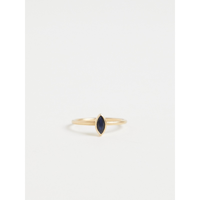 0.6ct Sapphire Ring in 18k Yellow Gold