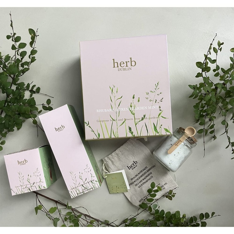 Herb Dublin Rhubarb & Fresh Garden Mint Candle and Diffuser Gift Set