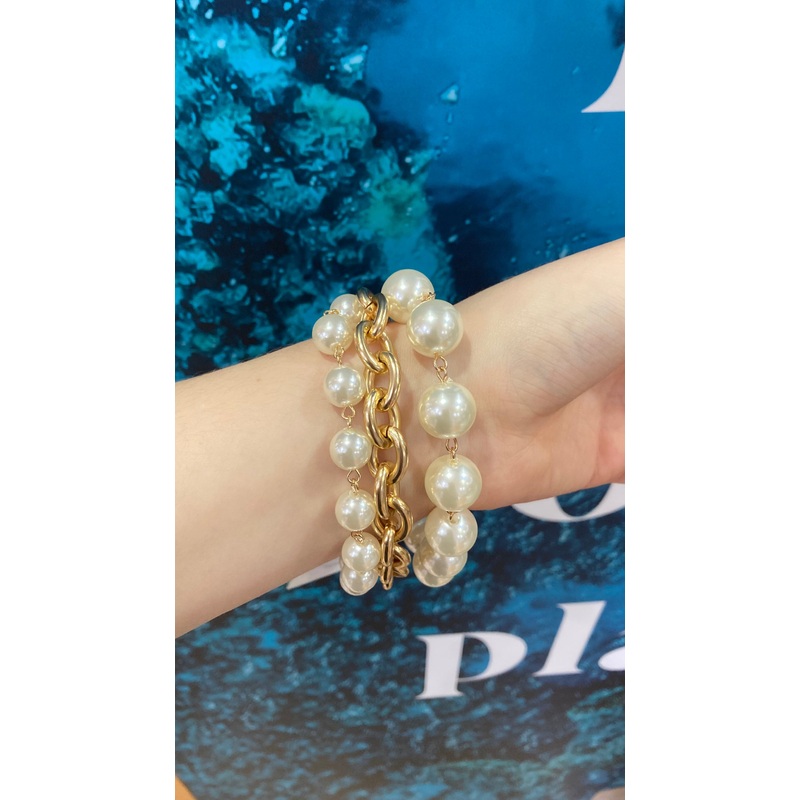 Tripple Strand Pearl and Gold Bracelet