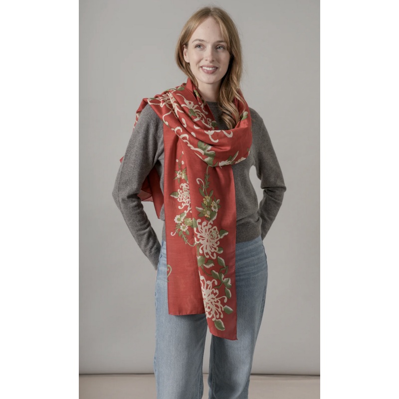 Chrysanthemum Red Scarf