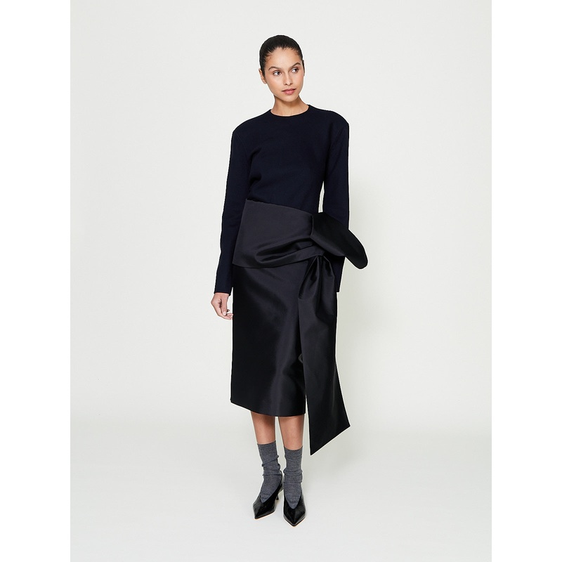 Bow Skirt in Deep Black