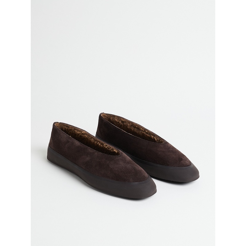 Apres Ski Flats in Brown Shearling
