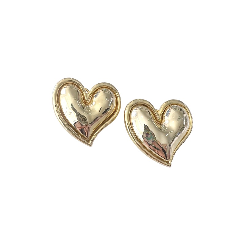 Ellis  Heart Earring