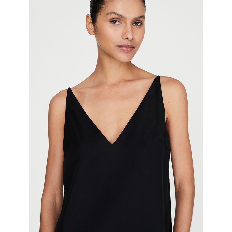 Emory Short Top in Black