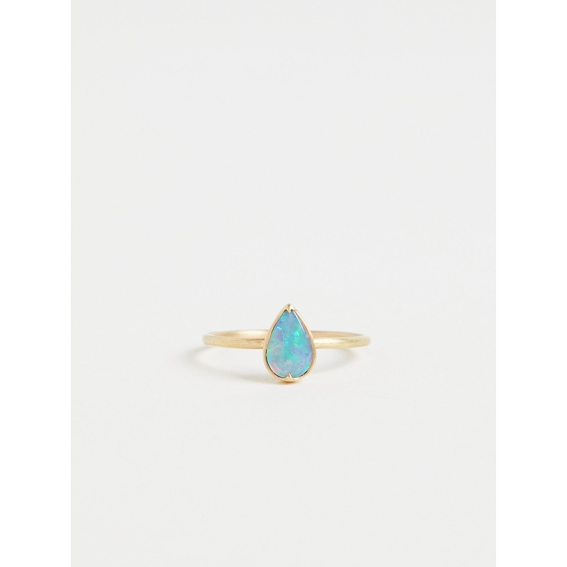 Pear Opal Ring in 18k Yellow Gold