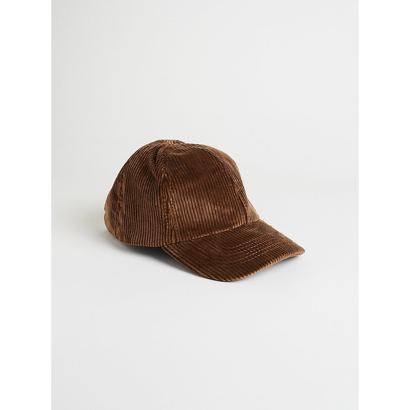 Corduroy Cap in Camel