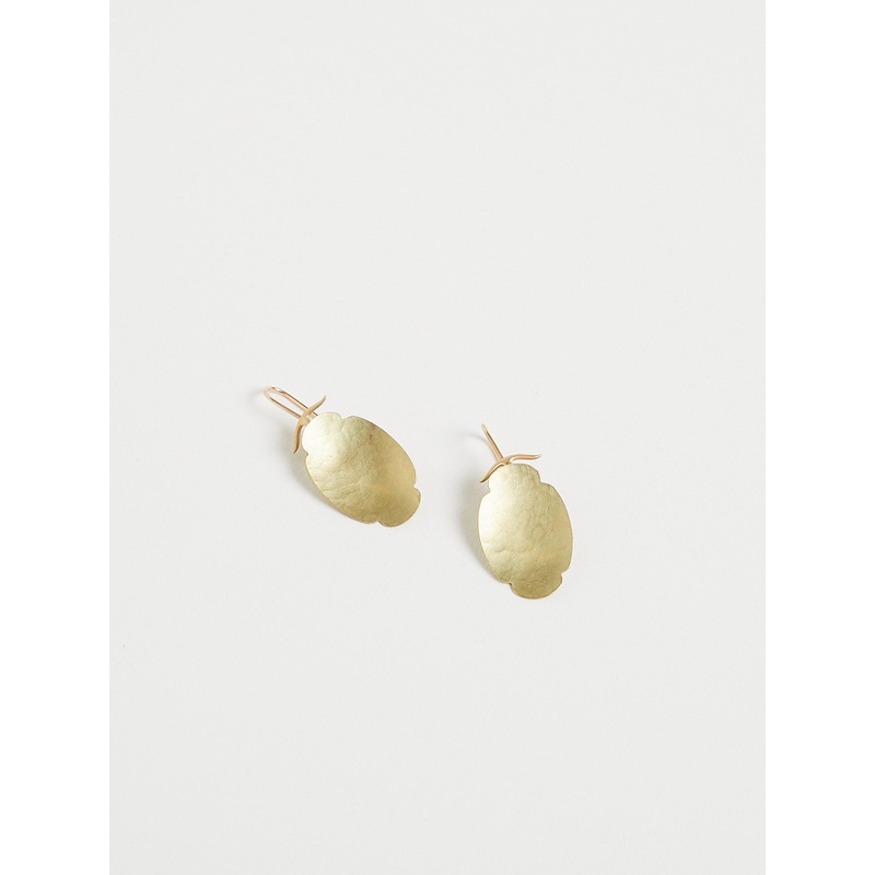 Large Scallop Earrings in 18k Yellow Gold