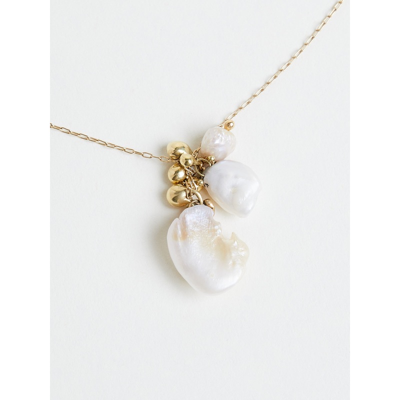 American Natural Pearl Charm Necklace on 18k Yellow Gold