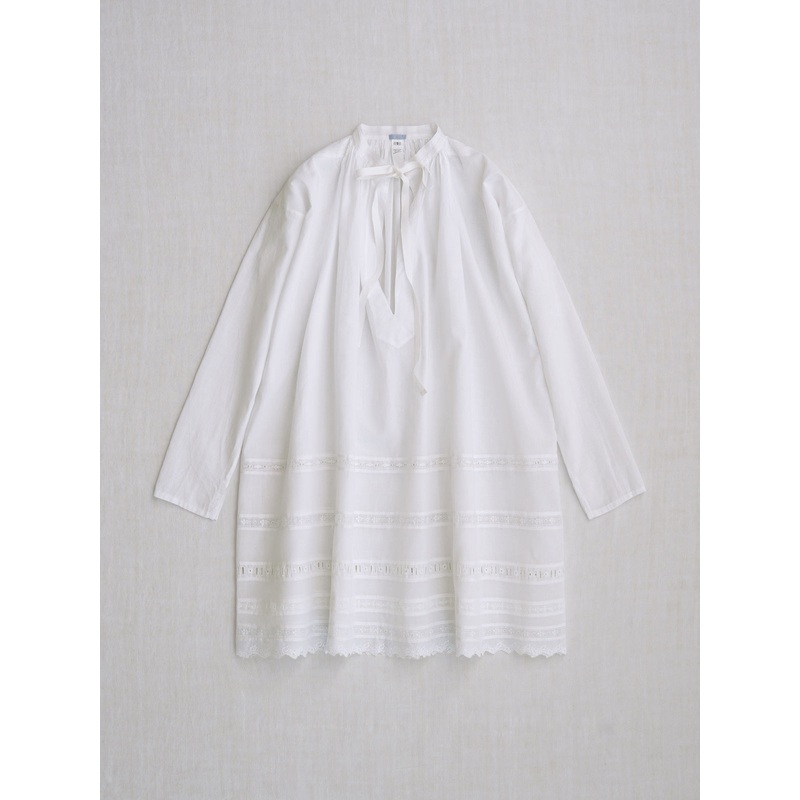 Surplice with Vintage Lace in Rice