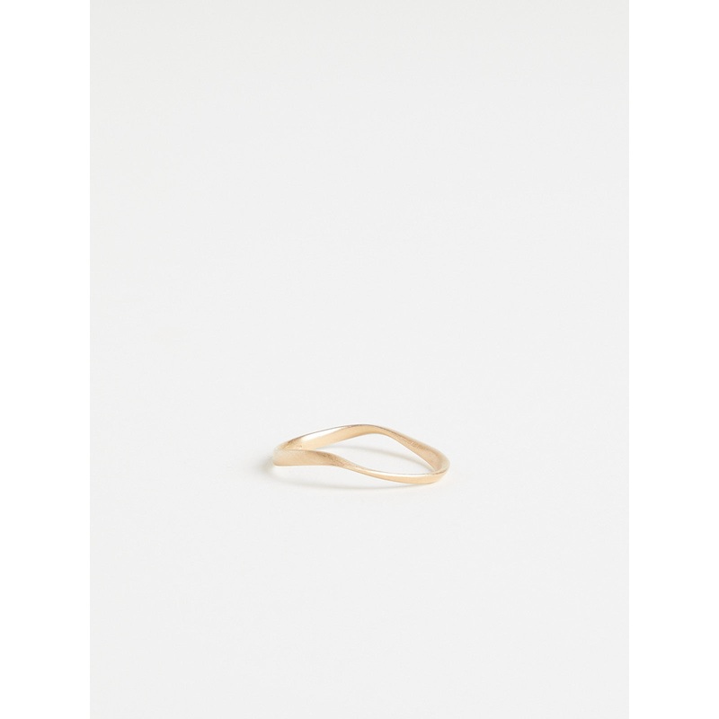 Menina Ring in 18k Yellow Gold