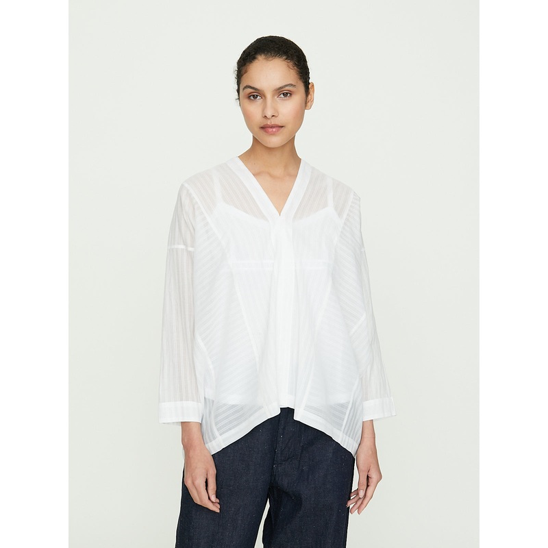 Flat Blouse in Pale Grey