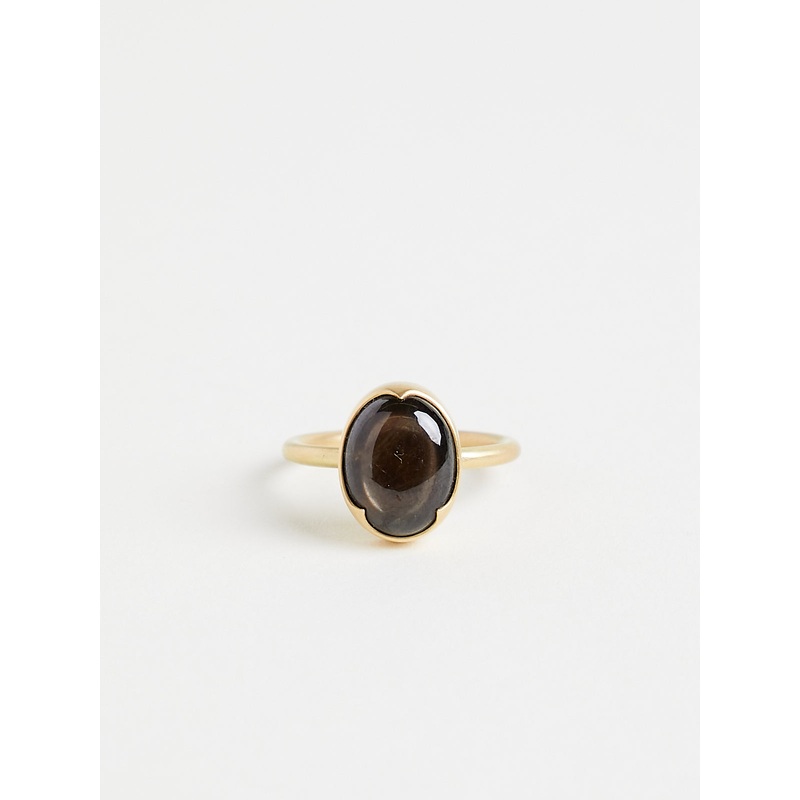 8.27ct Oval Brown Star Sapphire Ring in 18k Yellow Gold
