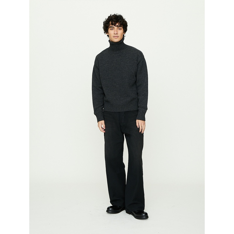 Lot.527 A.R.C Turtleneck Sweater in Charcoal