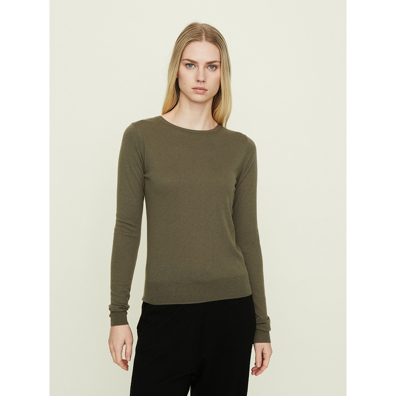 No. 417 Misses in Army