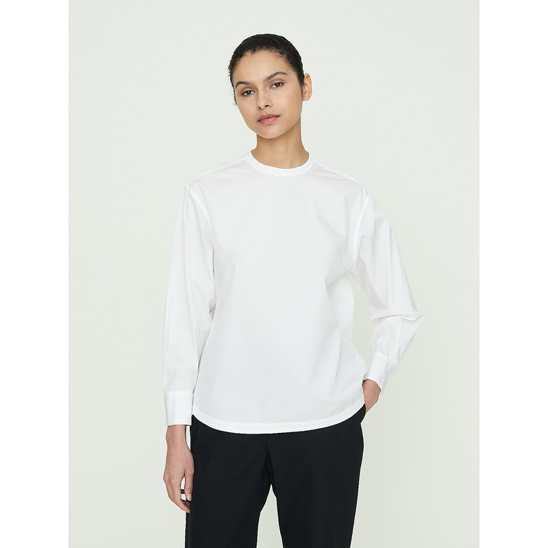 Back Tuck No Collar Blouse in Off White